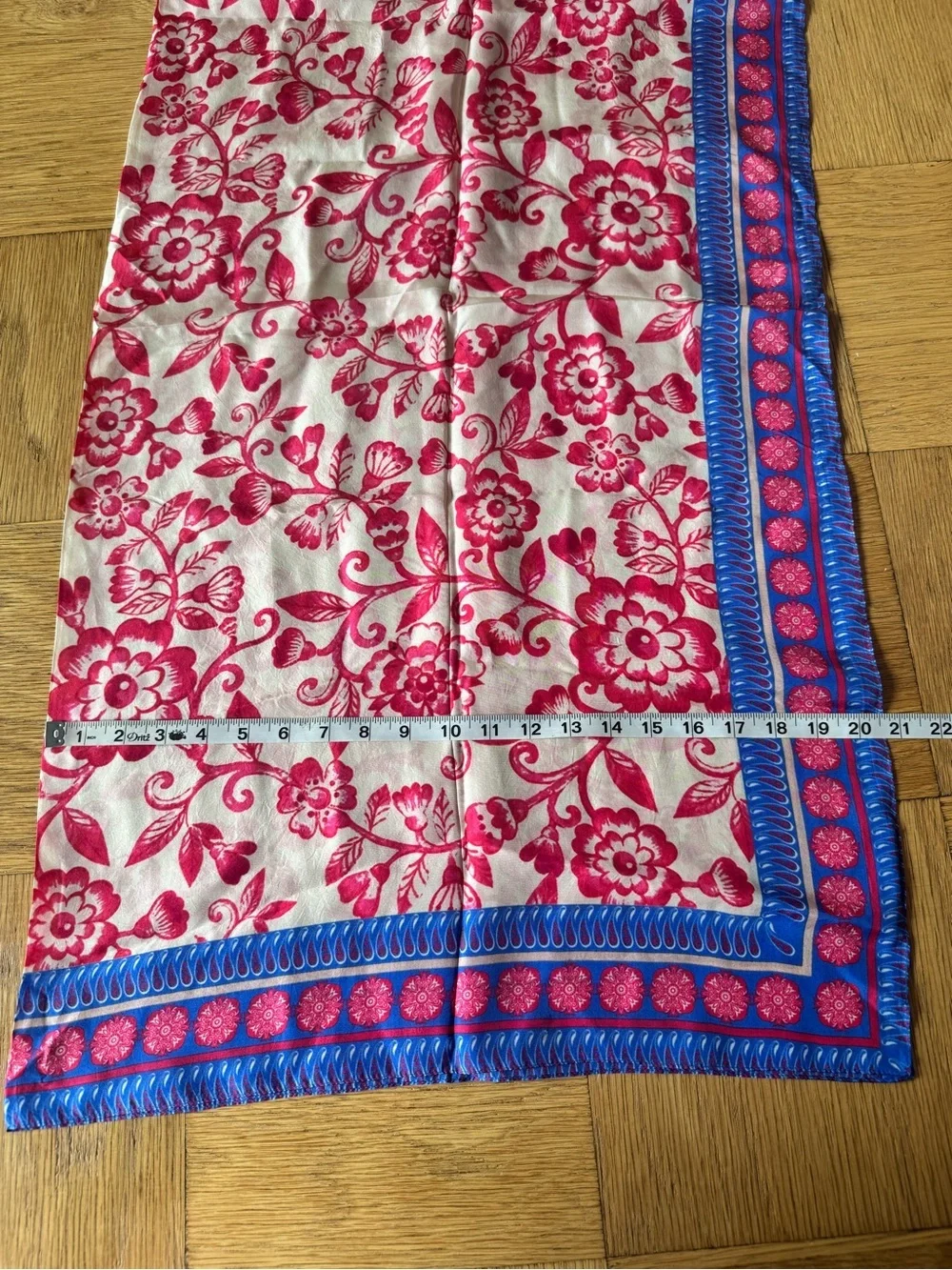 Bindya silk scarf